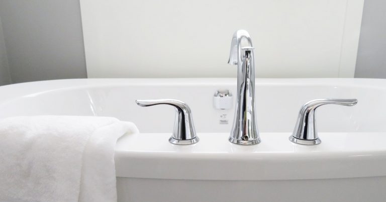 bathtub-wont-hold-water