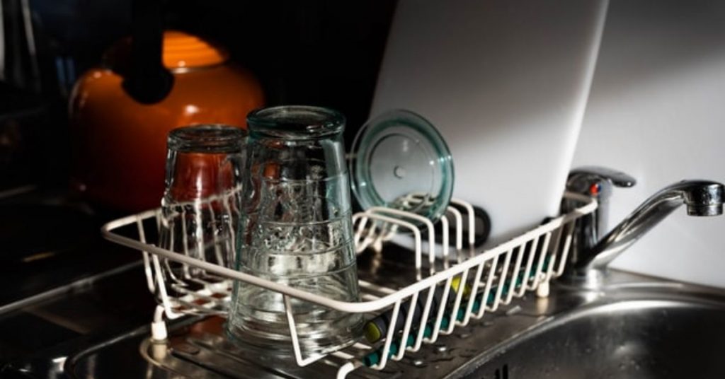 dishes-in-a-dishwasher