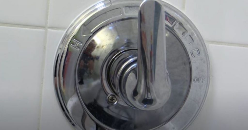 How To Fix A Leaky Delta Shower Faucet, Replacing Cartridge In Delta Bathtub Faucet
