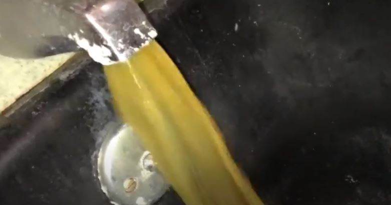 yellow-water-from-tap