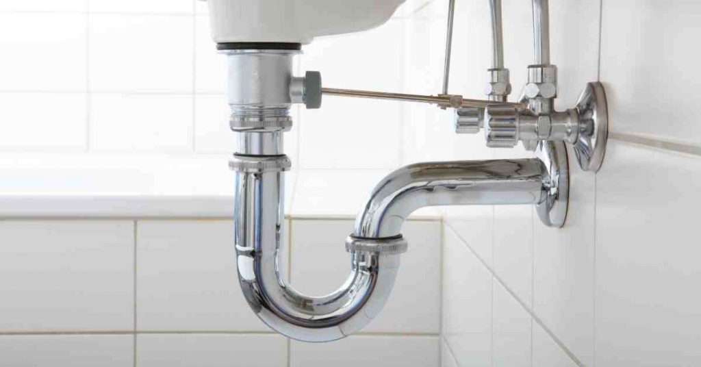 U-shaped-pipe-under-sink
