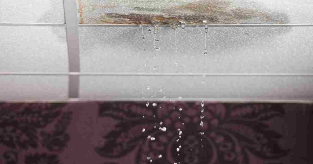 bathtub-drain-leaking-through-ceiling