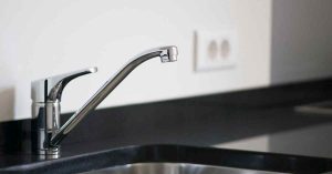 How to Fix a Leaking Delta Single Handle Kitchen Faucet - Plumbing Sniper